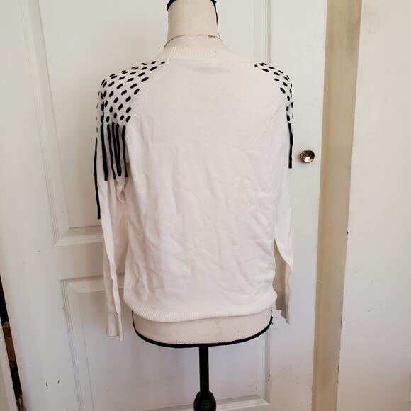 Kathie K white tasseled sweater sz M - Picture 2 of 7